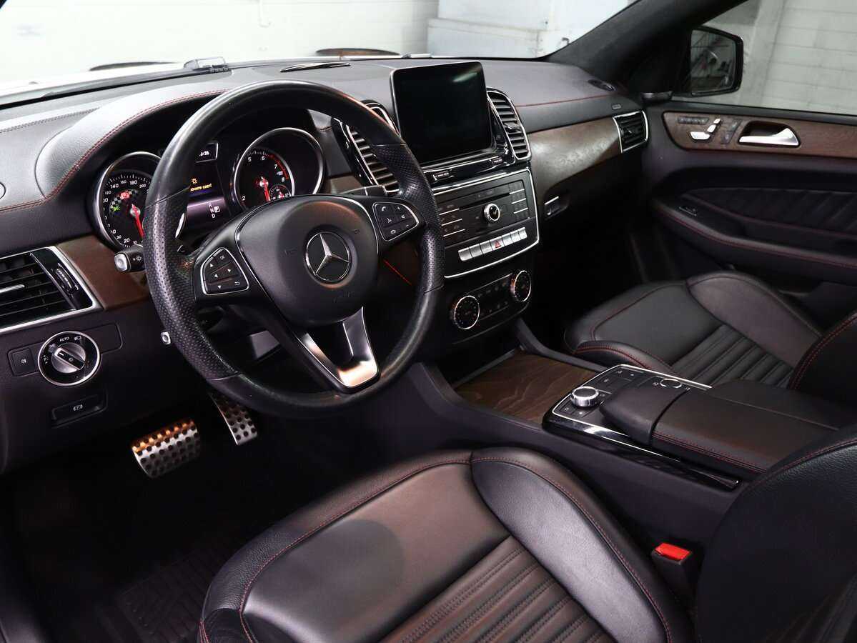 Mercedes-Benz GLE Coupe AMG с пробегом — 2017 год. Фото: #11