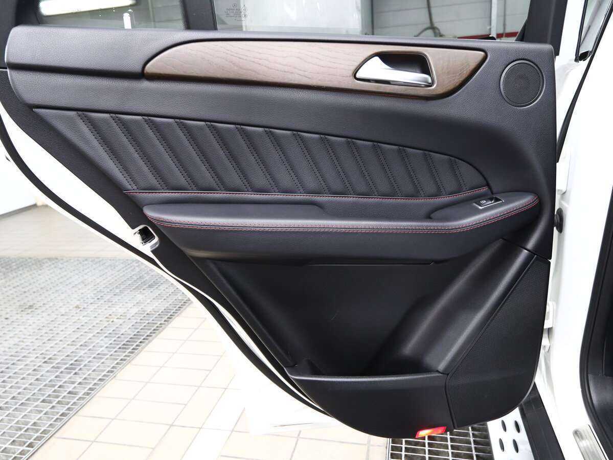 Mercedes-Benz GLE Coupe AMG с пробегом — 2017 год. Фото: #13