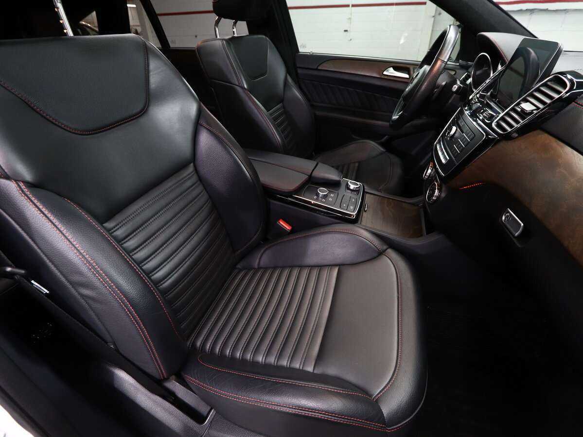 Mercedes-Benz GLE Coupe AMG с пробегом — 2017 год. Фото: #16