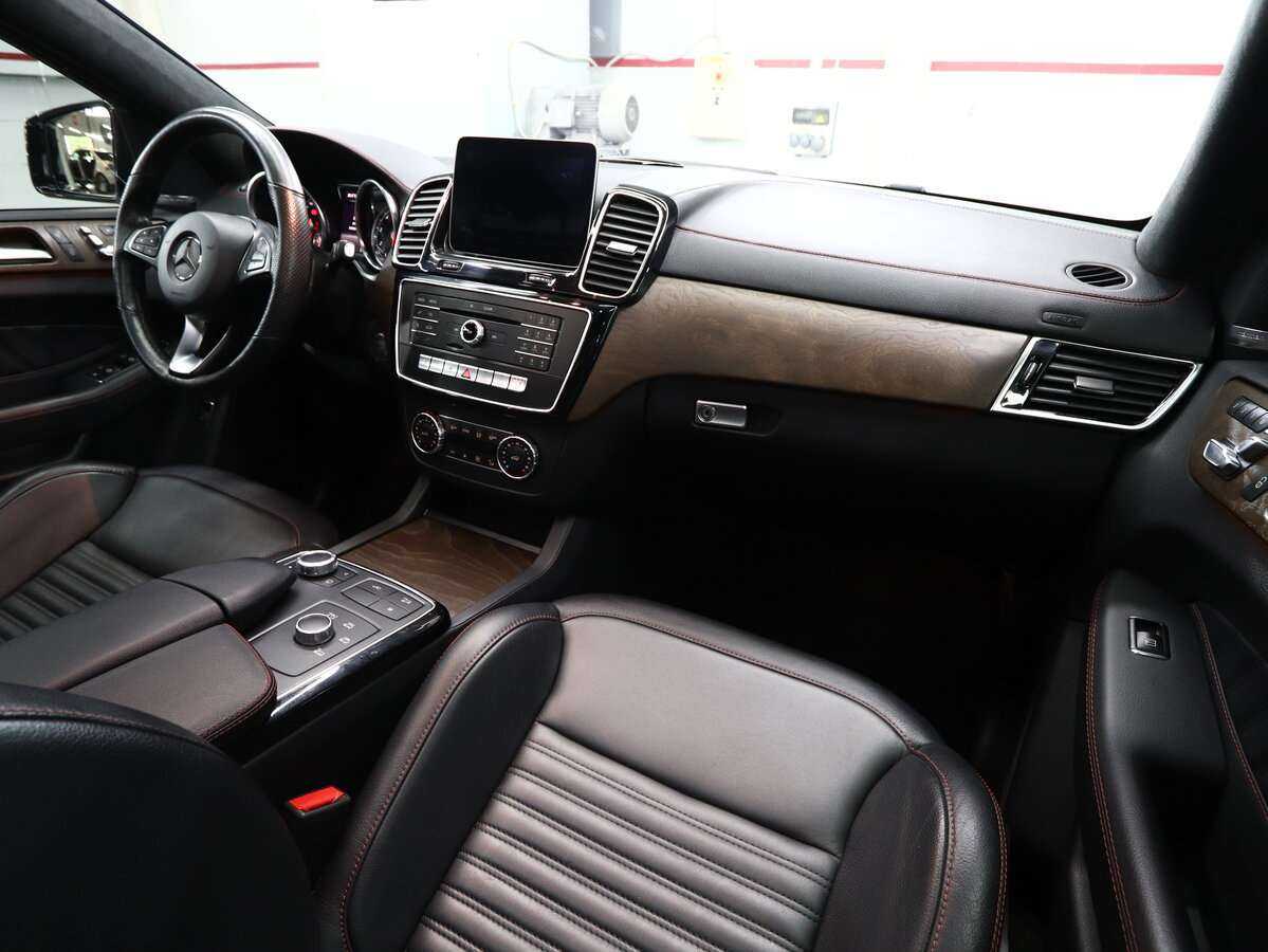 Mercedes-Benz GLE Coupe AMG с пробегом — 2017 год. Фото: #18