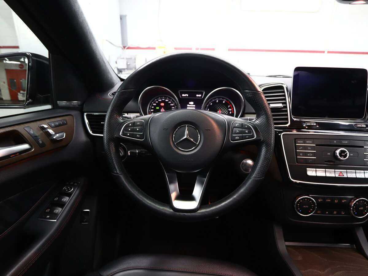 Mercedes-Benz GLE Coupe AMG с пробегом — 2017 год. Фото: #21