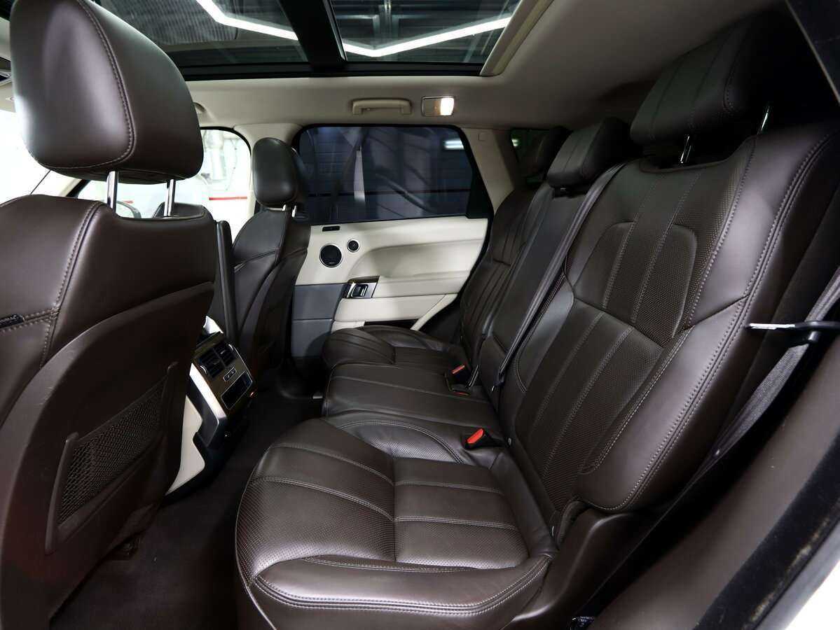 Land Rover Range Rover Sport с пробегом — 2017 год. Фото: #7