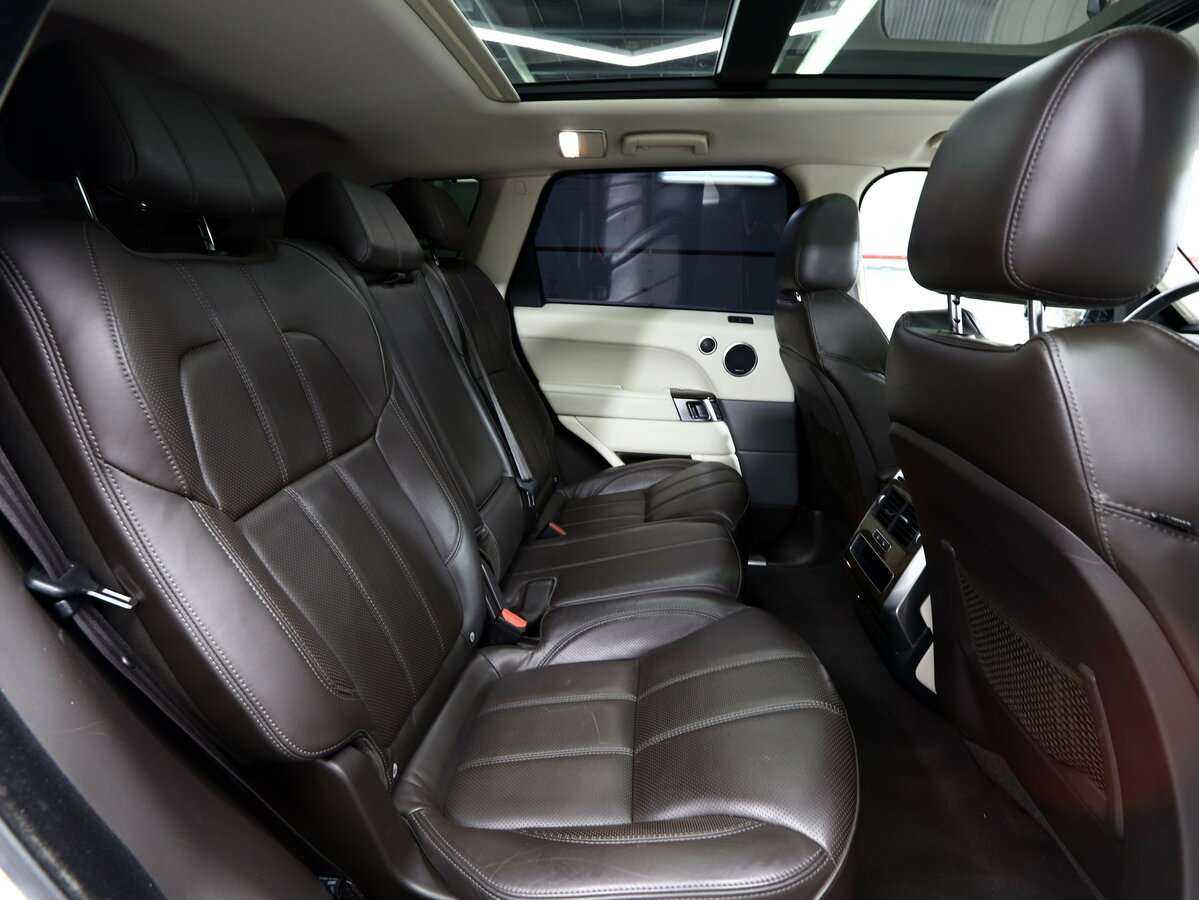 Land Rover Range Rover Sport с пробегом — 2017 год. Фото: #11