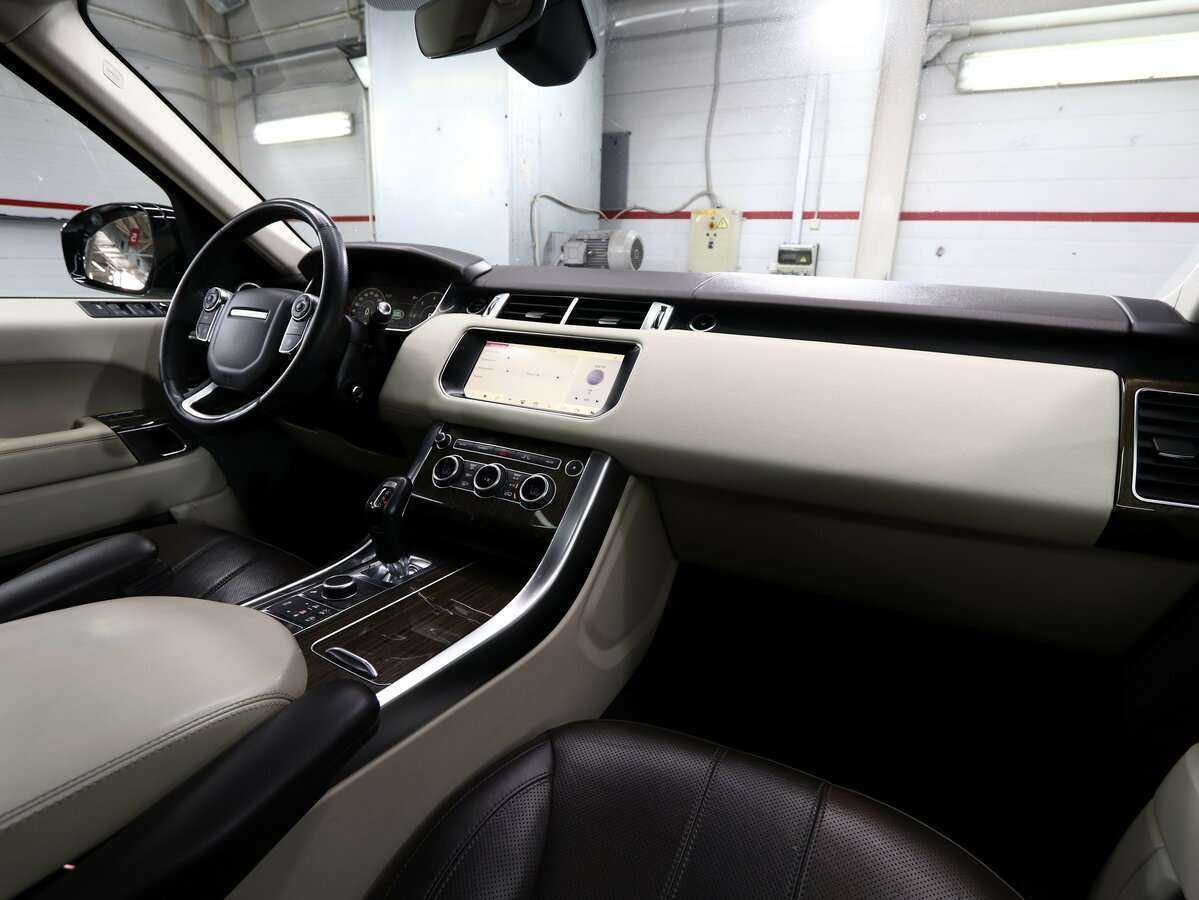 Land Rover Range Rover Sport с пробегом — 2017 год. Фото: #13