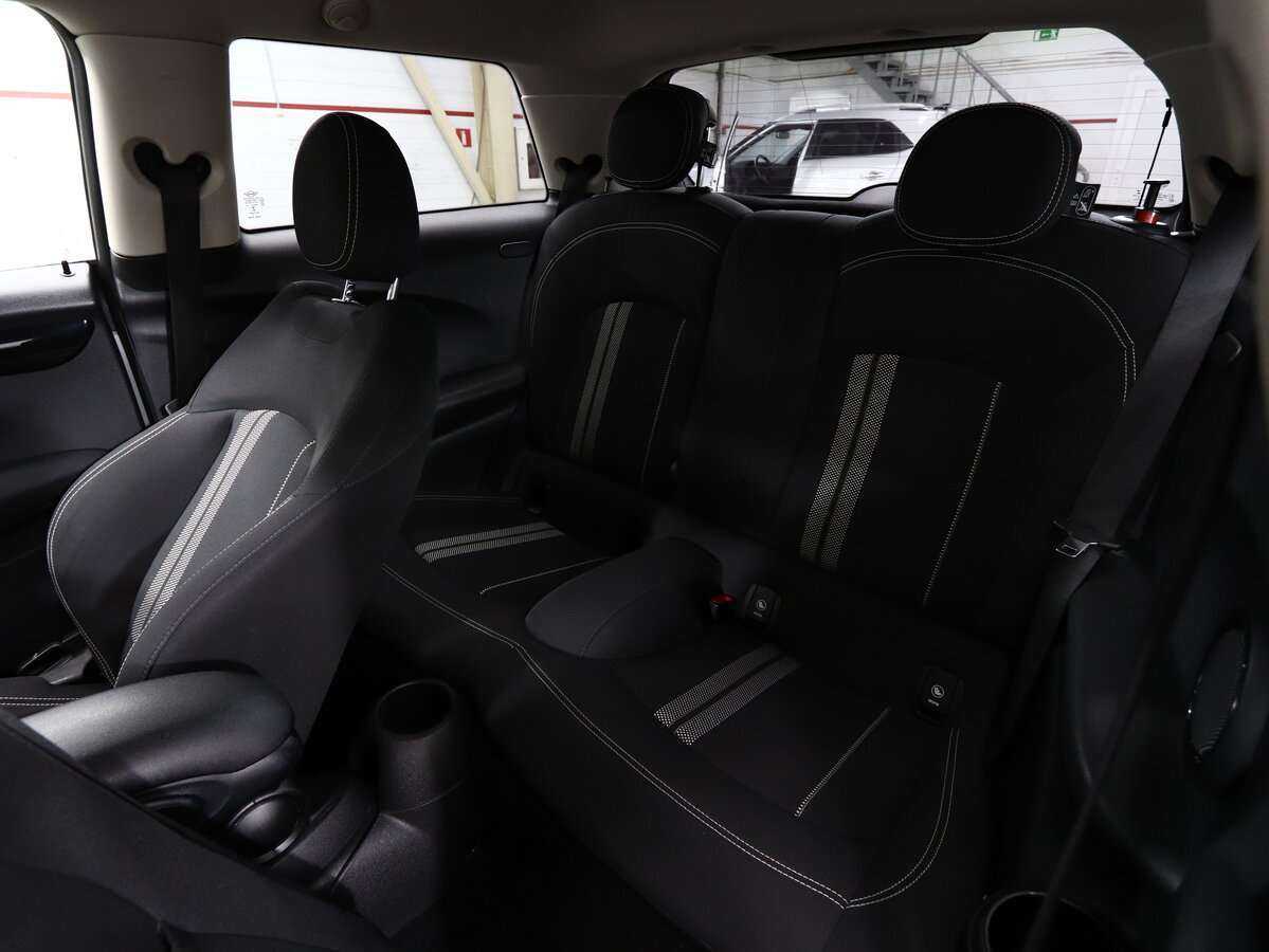 Mini Hatch с пробегом — 2016 год. Фото: #7