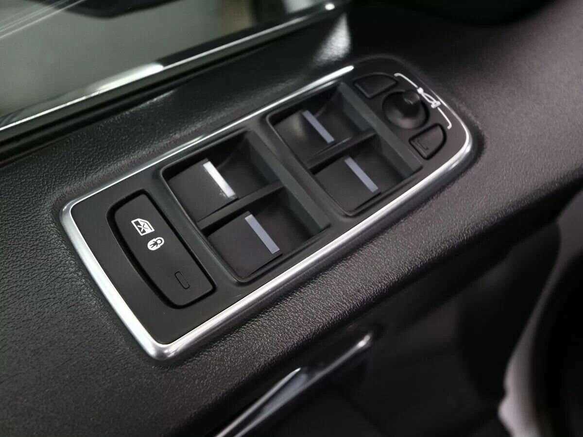 Jaguar F-Pace с пробегом — 2016 год. Фото: #10