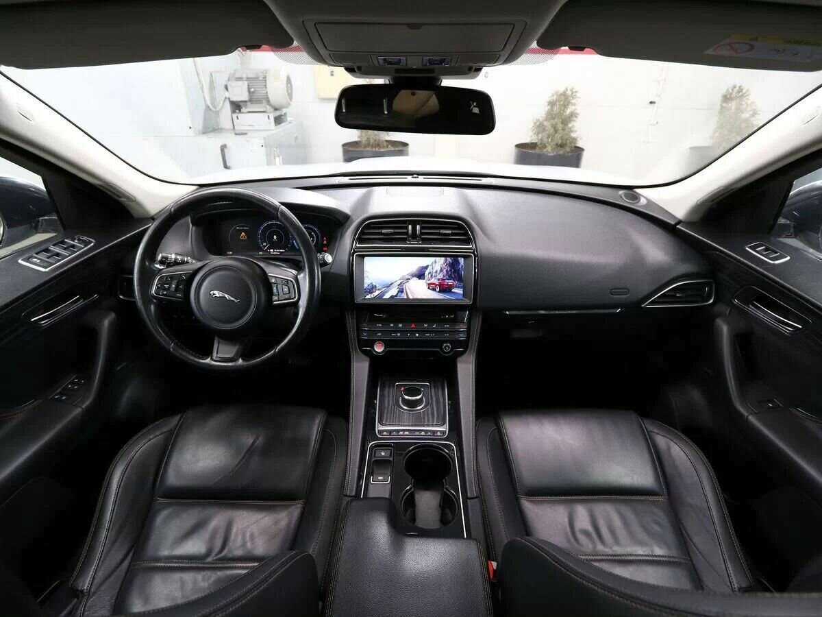 Jaguar F-Pace с пробегом — 2016 год. Фото: #21