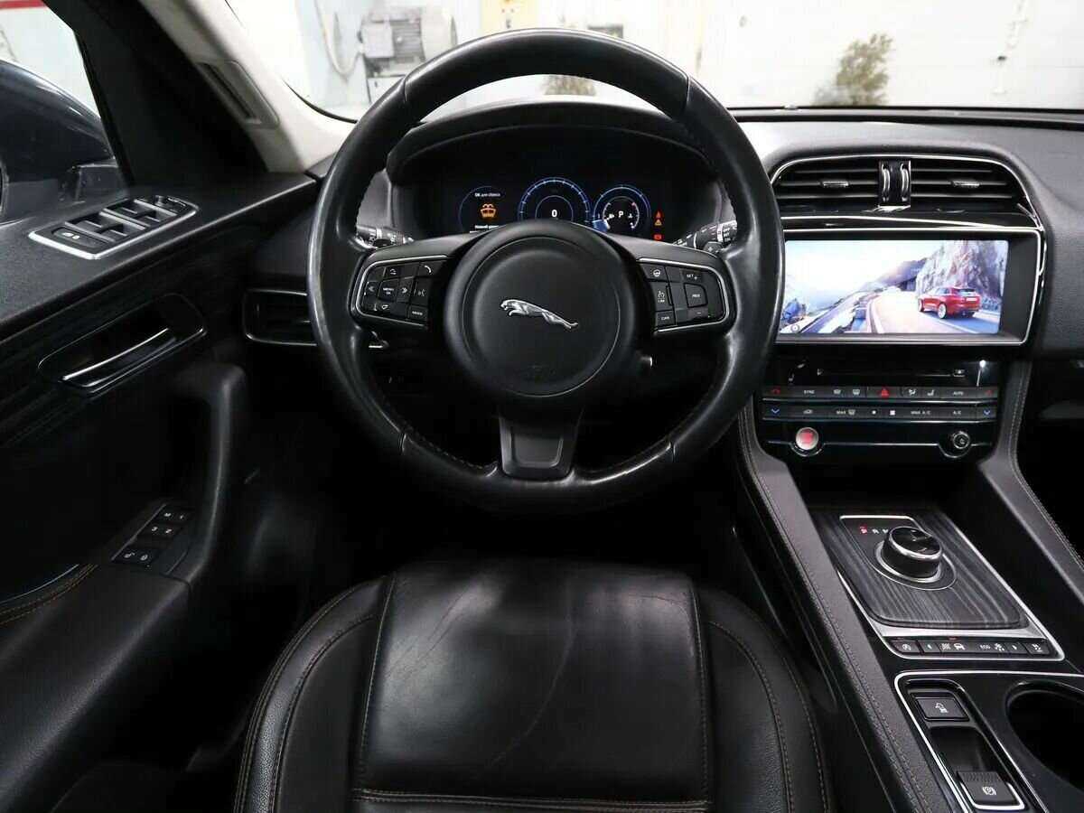 Jaguar F-Pace с пробегом — 2016 год. Фото: #22