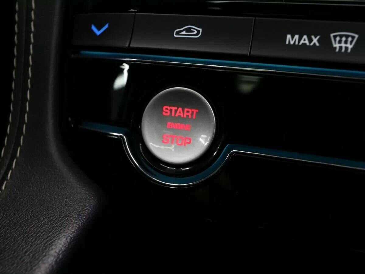 Jaguar F-Pace с пробегом — 2016 год. Фото: #23