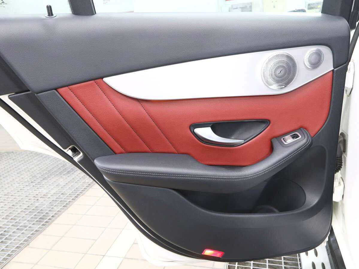 Mercedes-Benz GLC Coupe с пробегом — 2018 год. Фото: #9