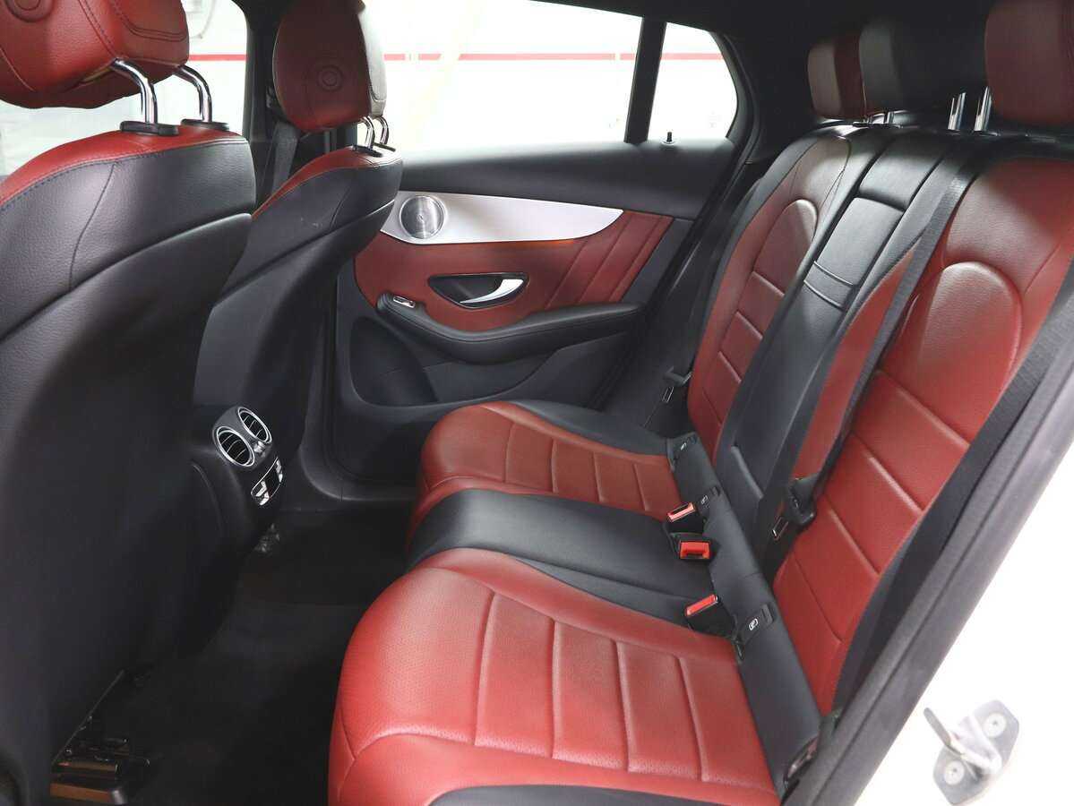 Mercedes-Benz GLC Coupe с пробегом — 2018 год. Фото: #10