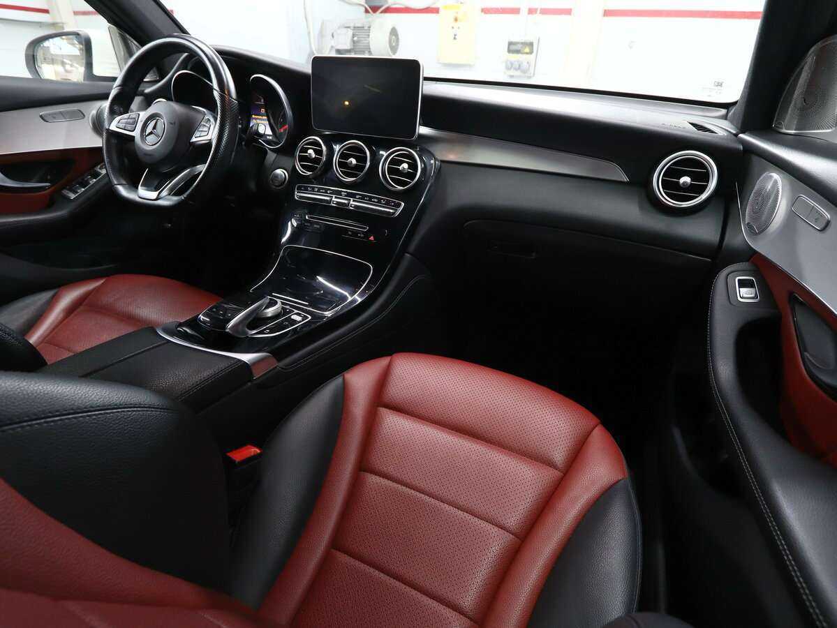 Mercedes-Benz GLC Coupe с пробегом — 2018 год. Фото: #13