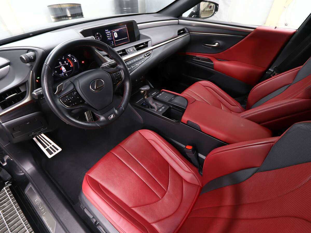 Lexus ES с пробегом — 2021 год. Фото: #6