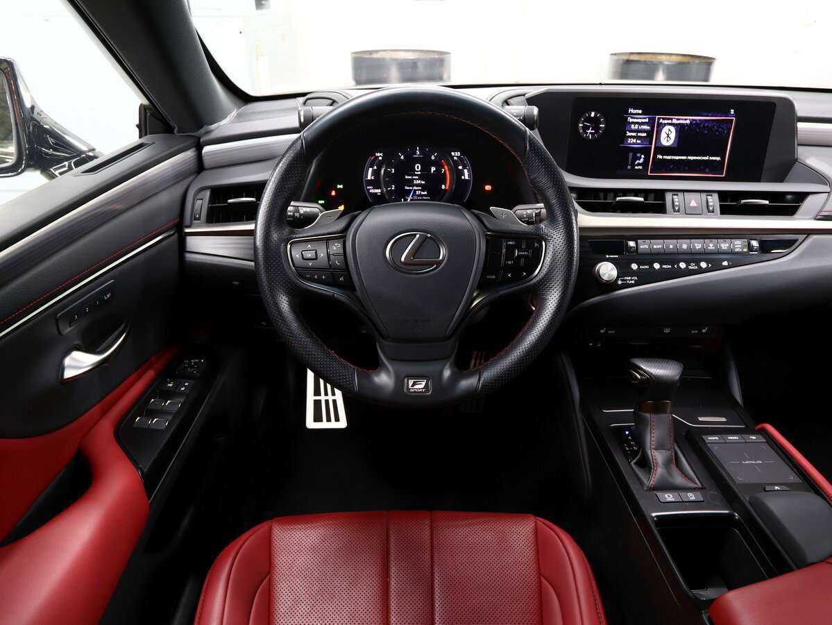 Lexus ES с пробегом — 2021 год. Фото: #16