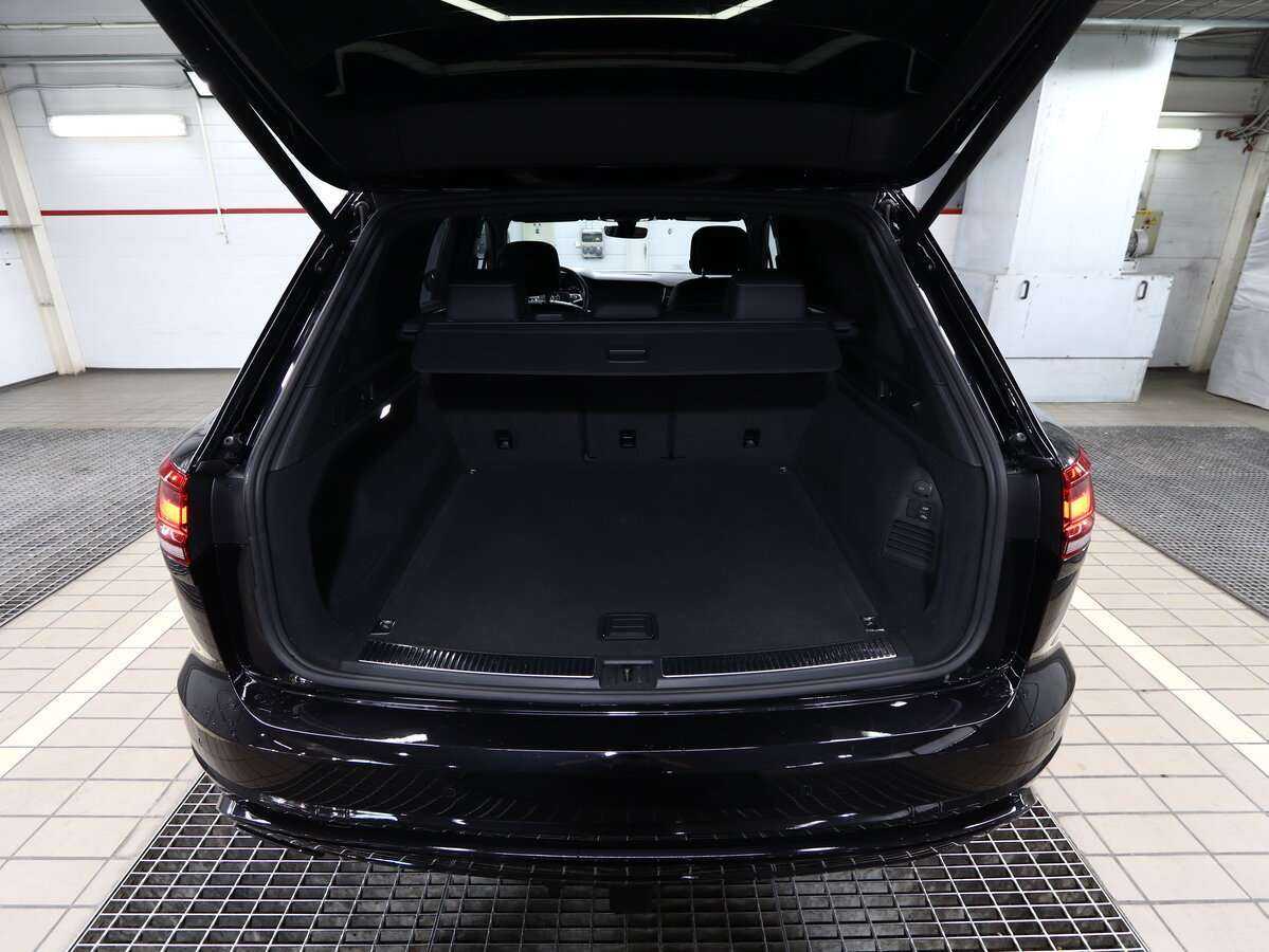 Volkswagen Touareg с пробегом — 2019 год. Фото: #4