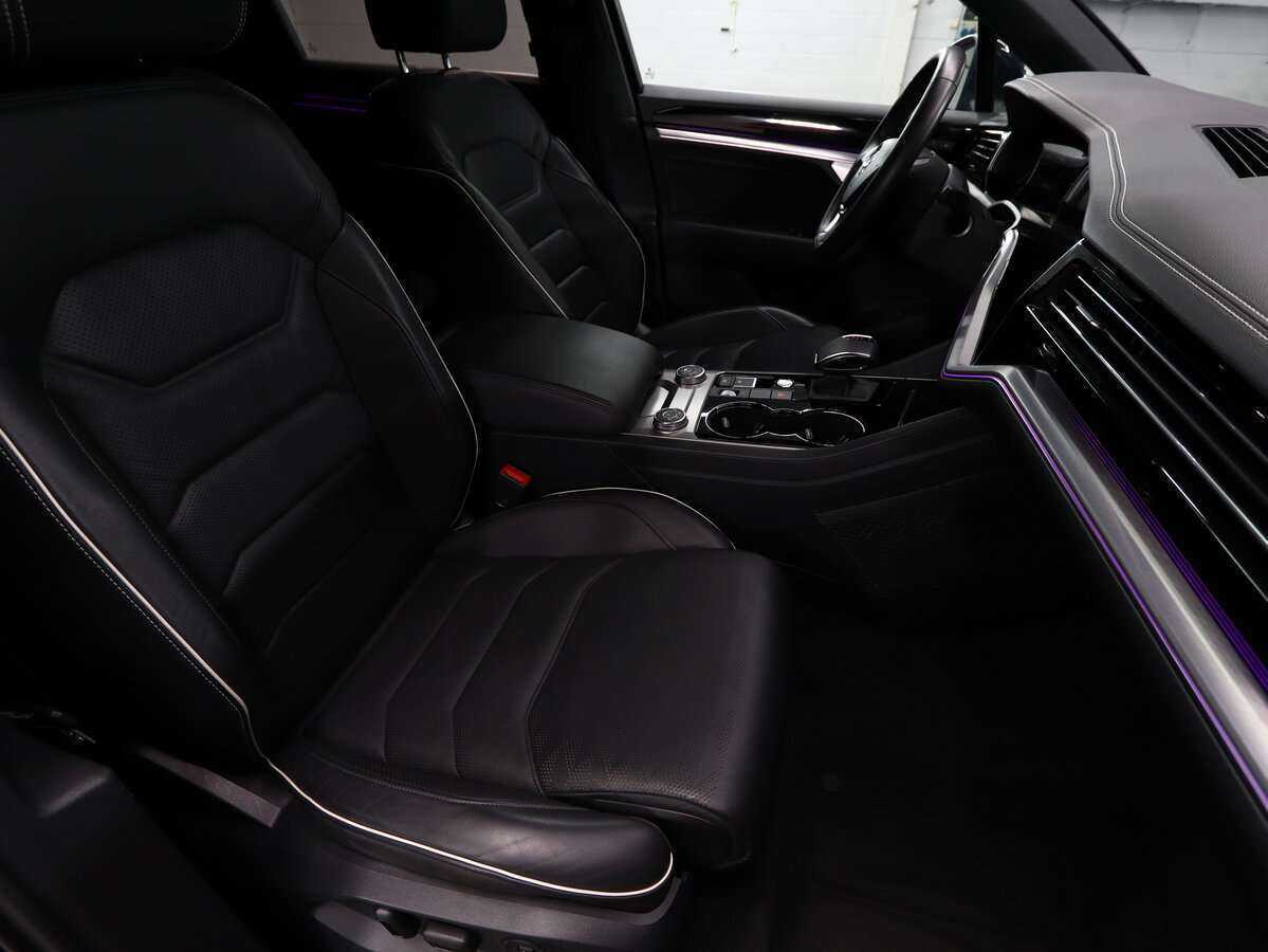 Volkswagen Touareg с пробегом — 2019 год. Фото: #13