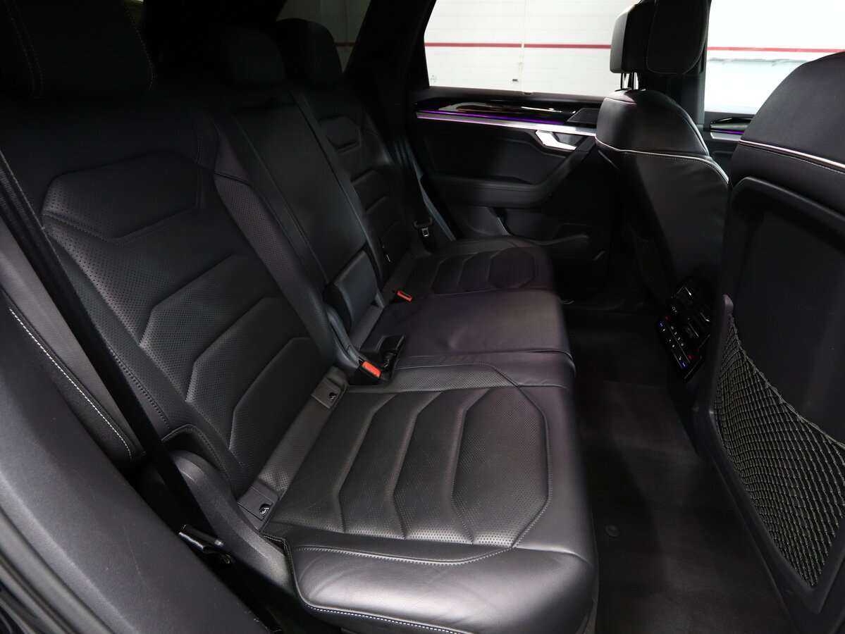 Volkswagen Touareg с пробегом — 2019 год. Фото: #14