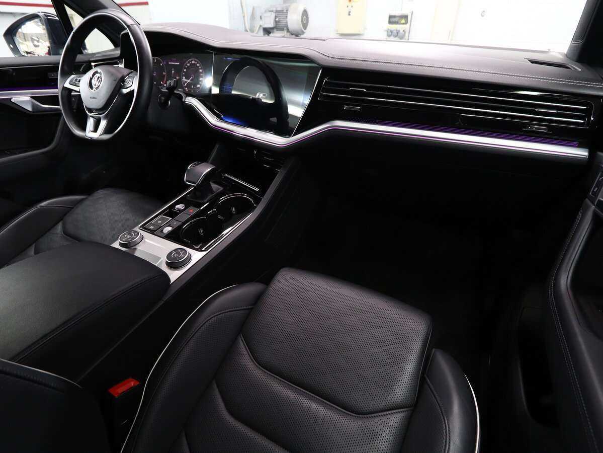 Volkswagen Touareg с пробегом — 2019 год. Фото: #15