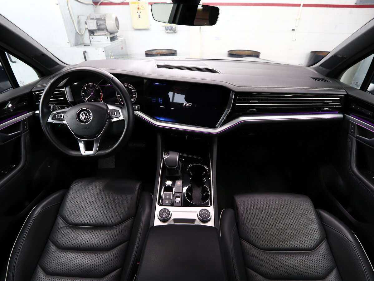 Volkswagen Touareg с пробегом — 2019 год. Фото: #16