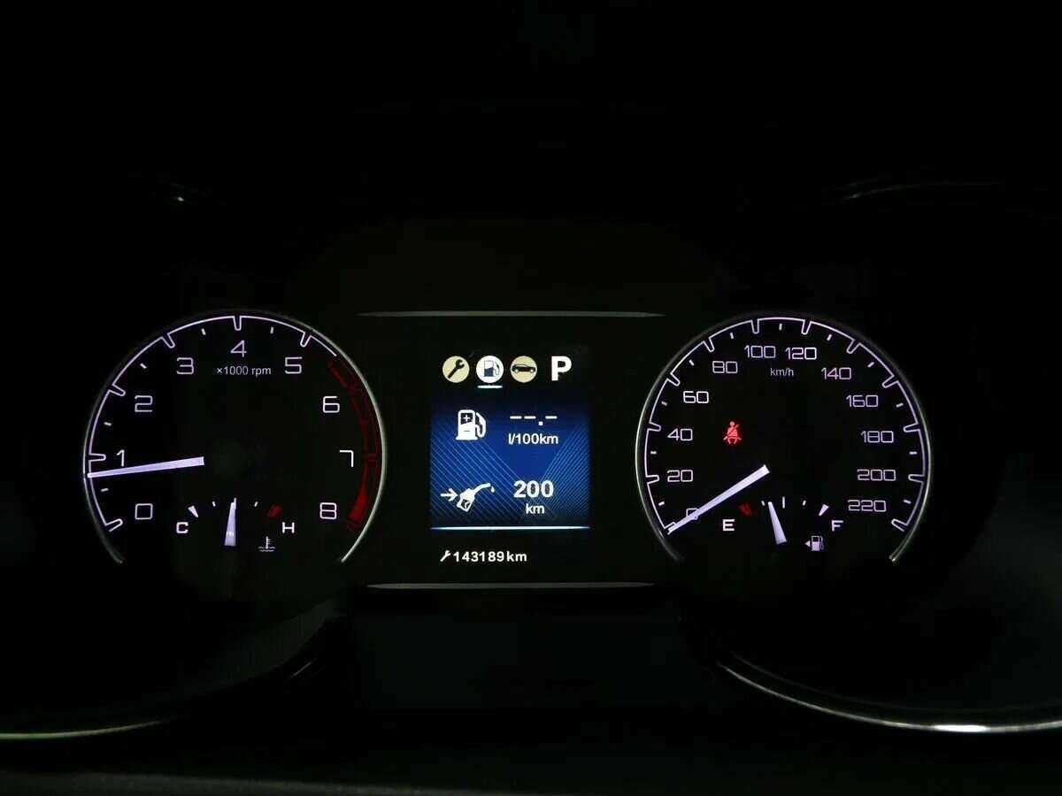 Dongfeng AX7 с пробегом — 2017 год. Фото: #16