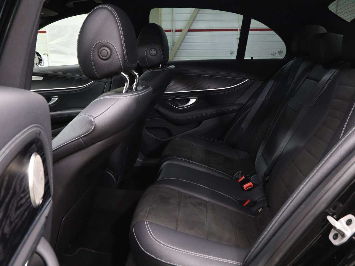 Mercedes-Benz E-Класс с пробегом — 2021 год. Фото: #9