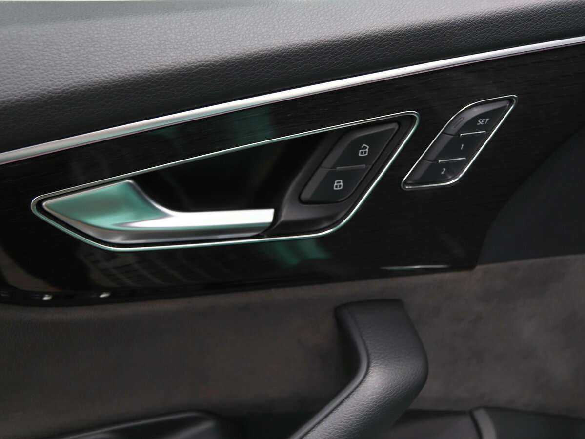 Audi Q8 с пробегом — 2018 год. Фото: #5