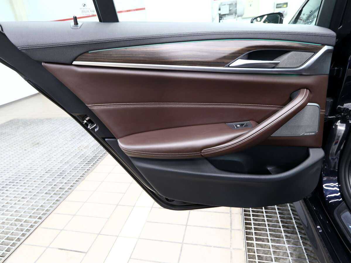 BMW 5 серии с пробегом — 2019 год. Фото: #10