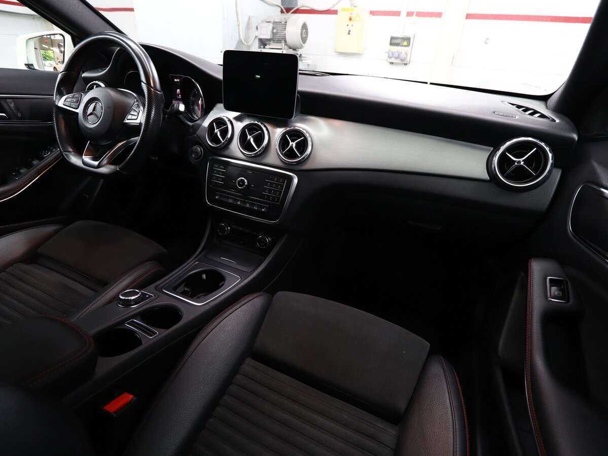 Mercedes-Benz GLA с пробегом — 2016 год. Фото: #15