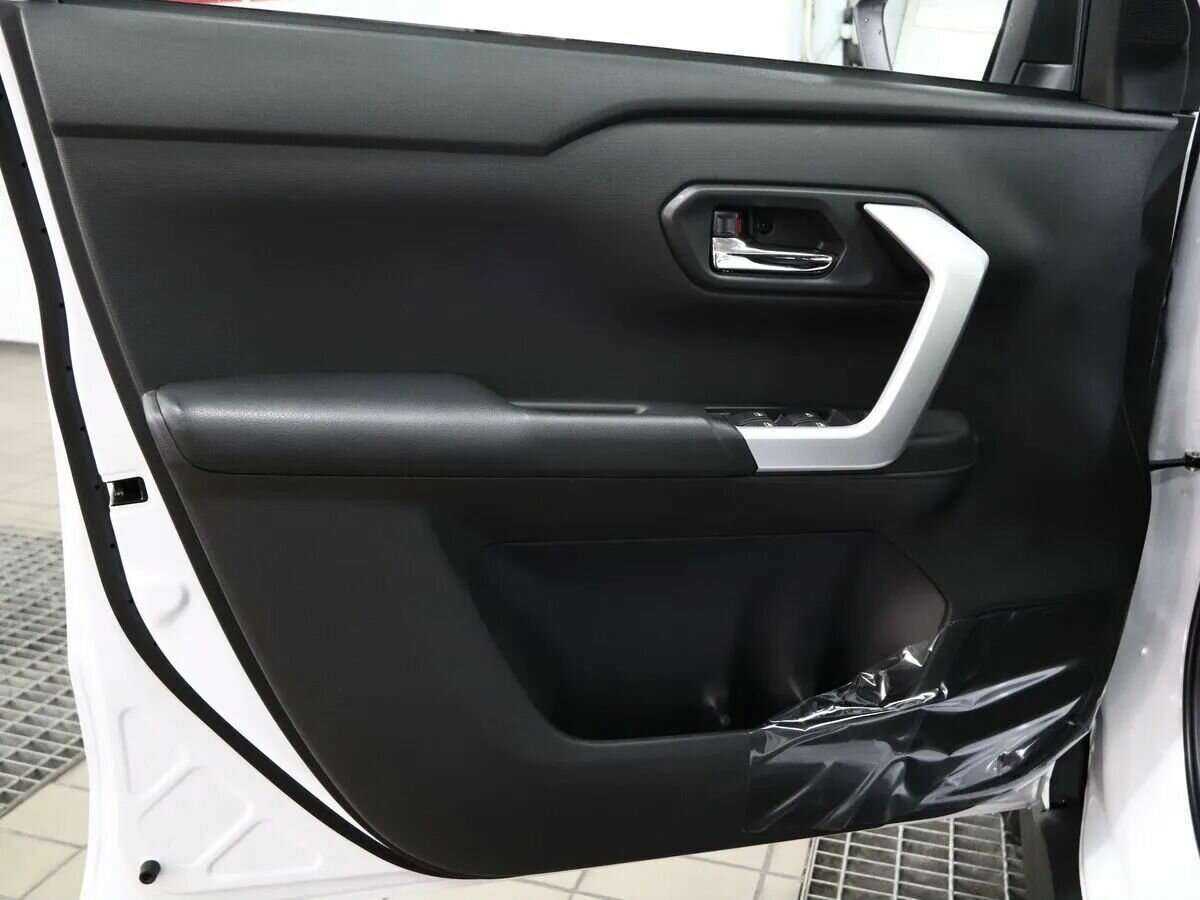 Toyota Raize с пробегом — 2023 год. Фото: #5