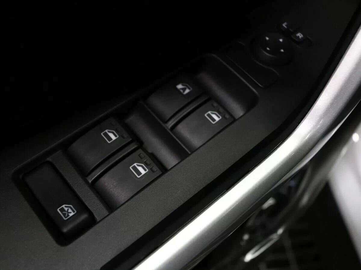 Toyota Raize с пробегом — 2023 год. Фото: #6