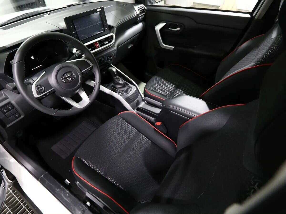 Toyota Raize с пробегом — 2023 год. Фото: #7