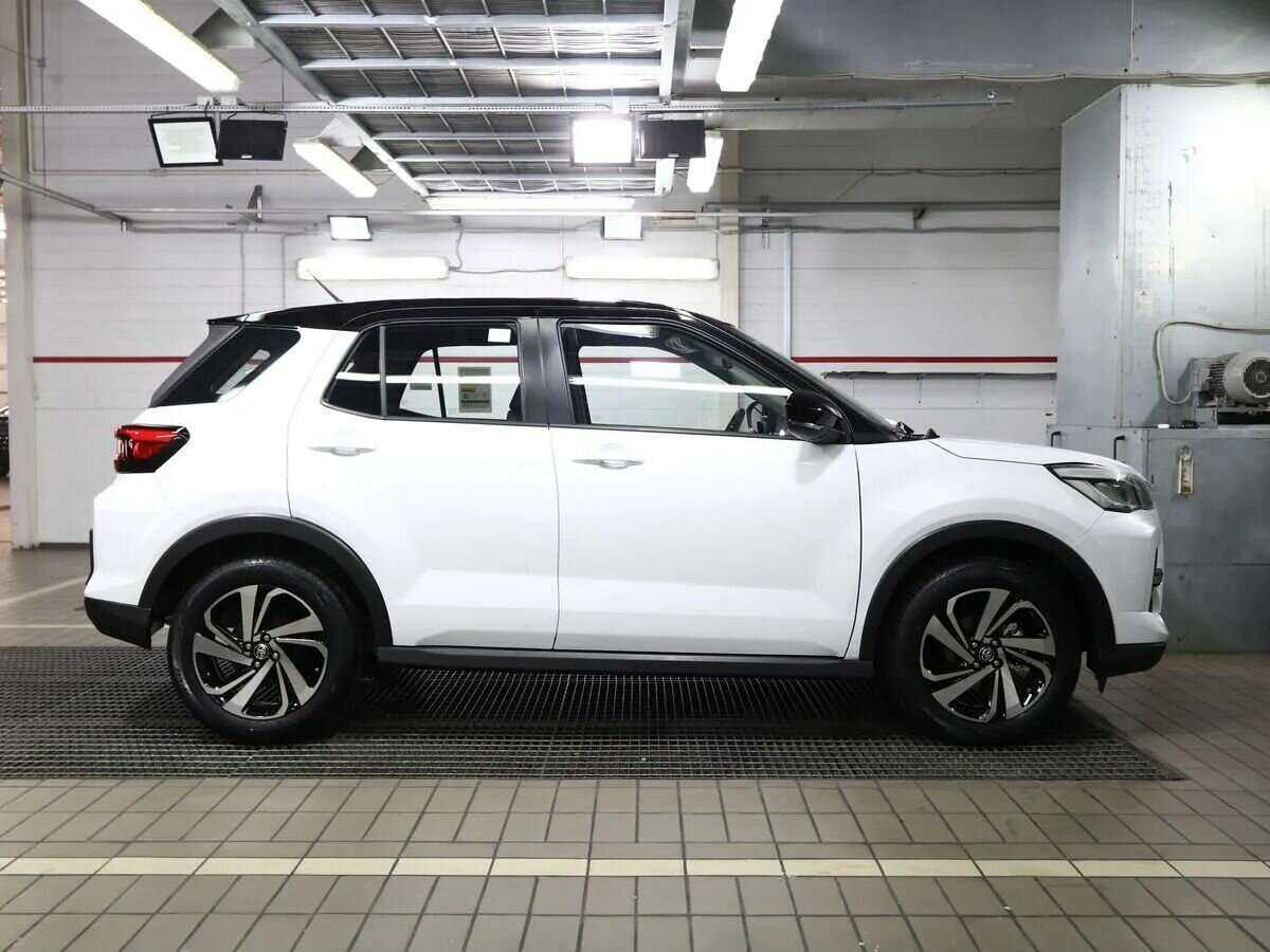 Toyota Raize с пробегом — 2023 год. Фото: #12