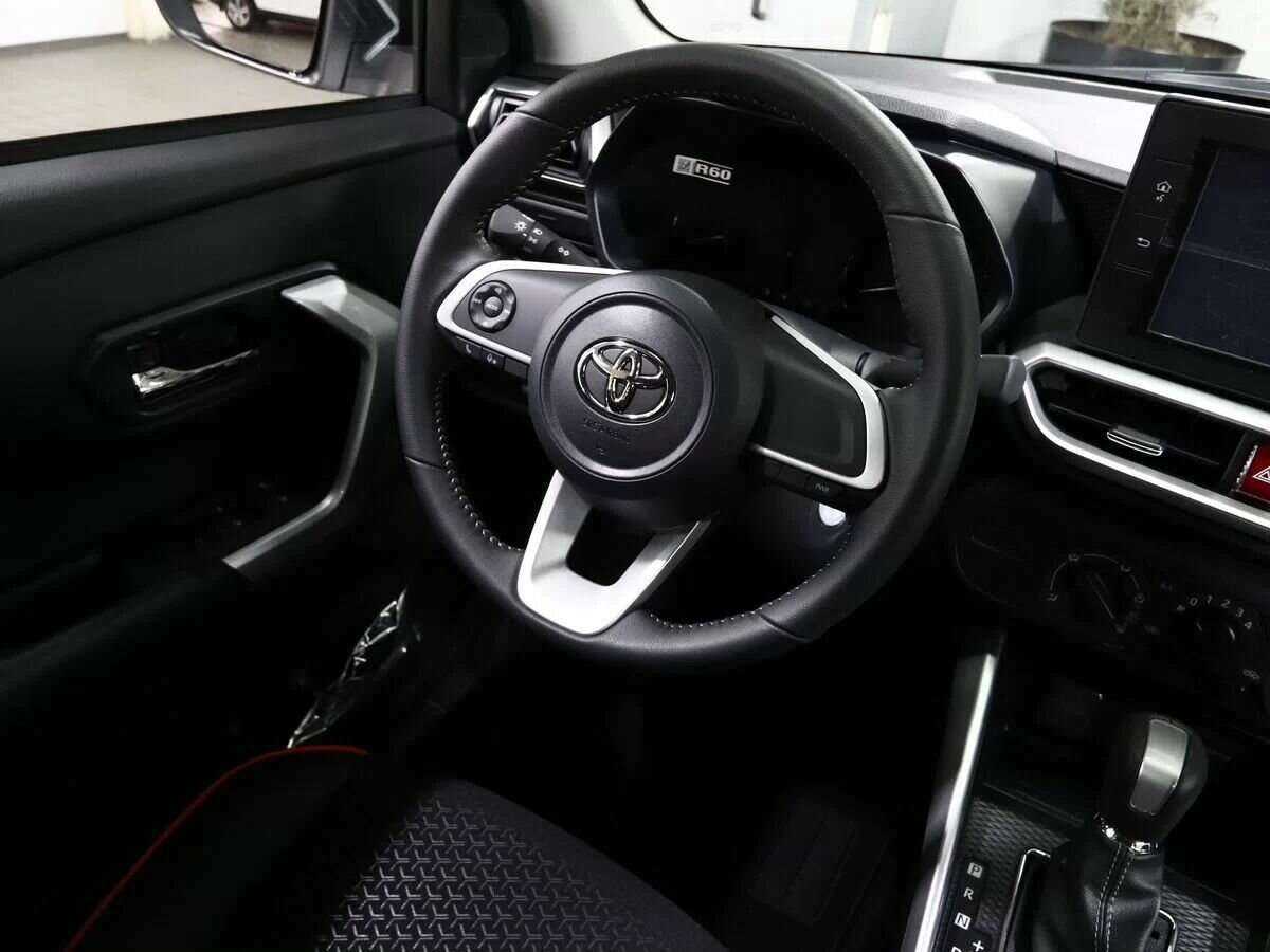 Toyota Raize с пробегом — 2023 год. Фото: #19