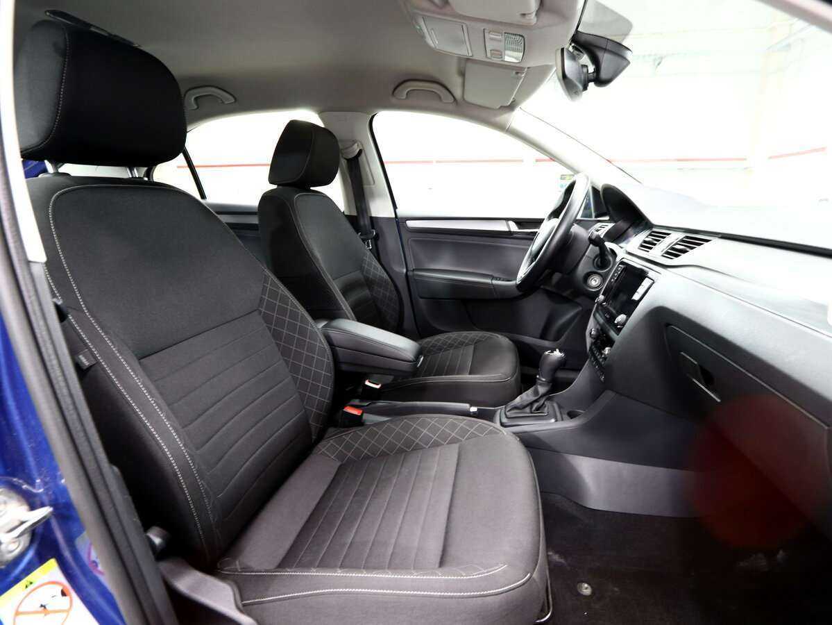 Skoda Rapid с пробегом — 2018 год. Фото: #10