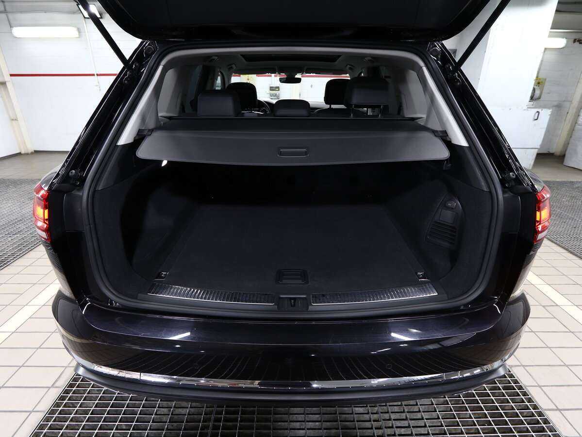 Volkswagen Touareg с пробегом — 2018 год. Фото: #4