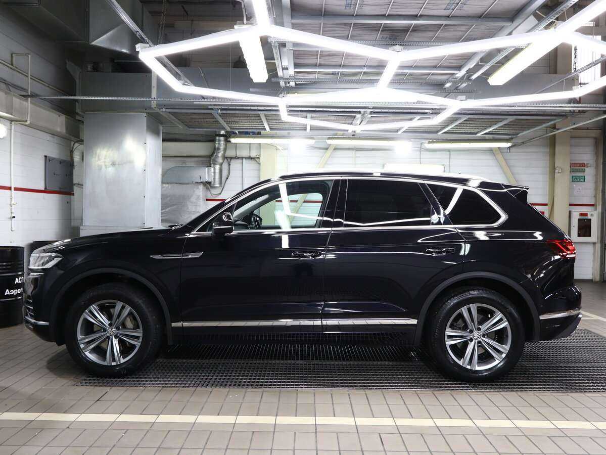 Volkswagen Touareg с пробегом — 2018 год. Фото: #6