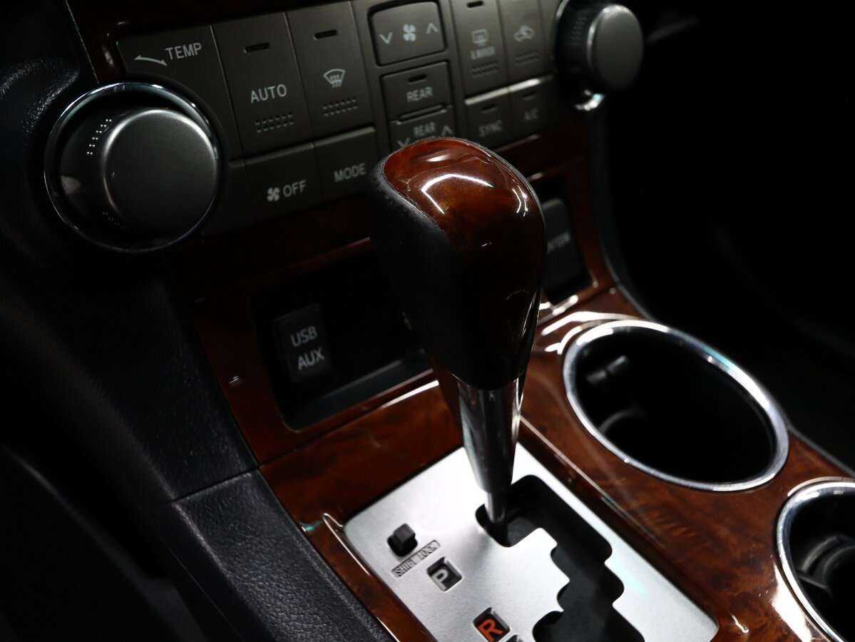Toyota Highlander с пробегом — 2011 год. Фото: #12