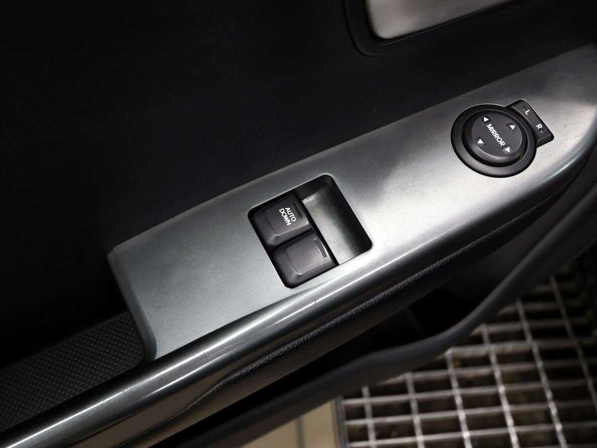 Kia Rio с пробегом — 2013 год. Фото: #8