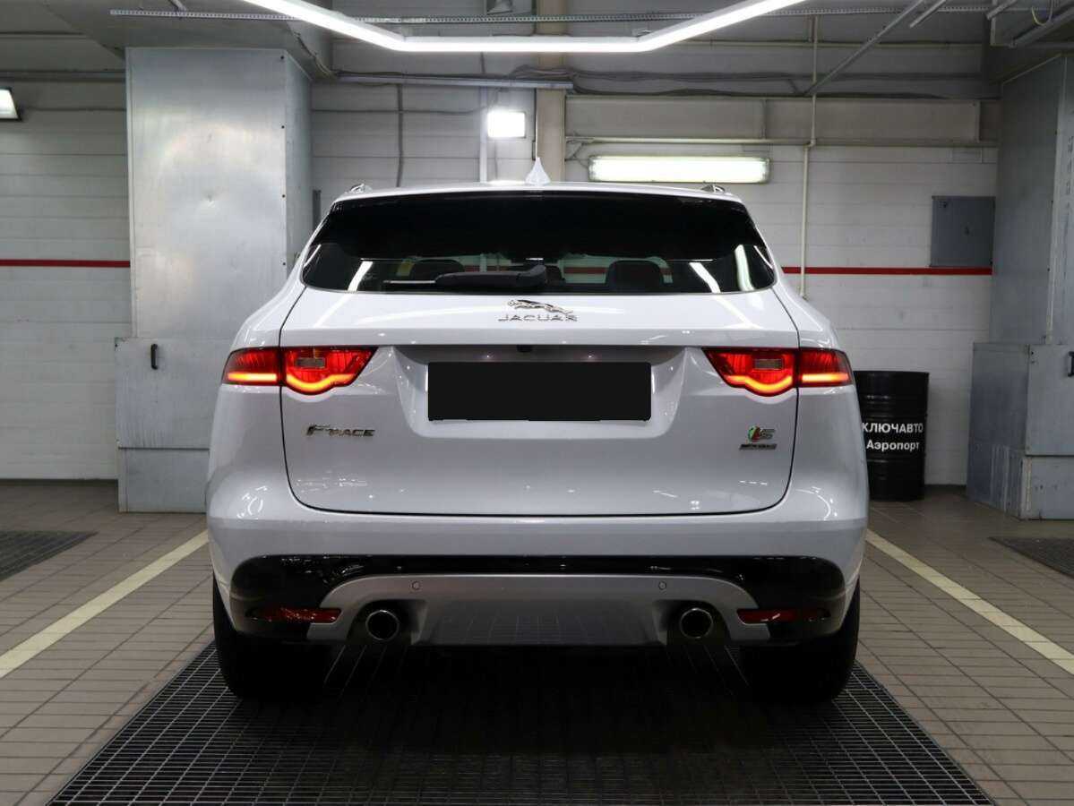 Jaguar F-Pace с пробегом — 2017 год. Фото: #3