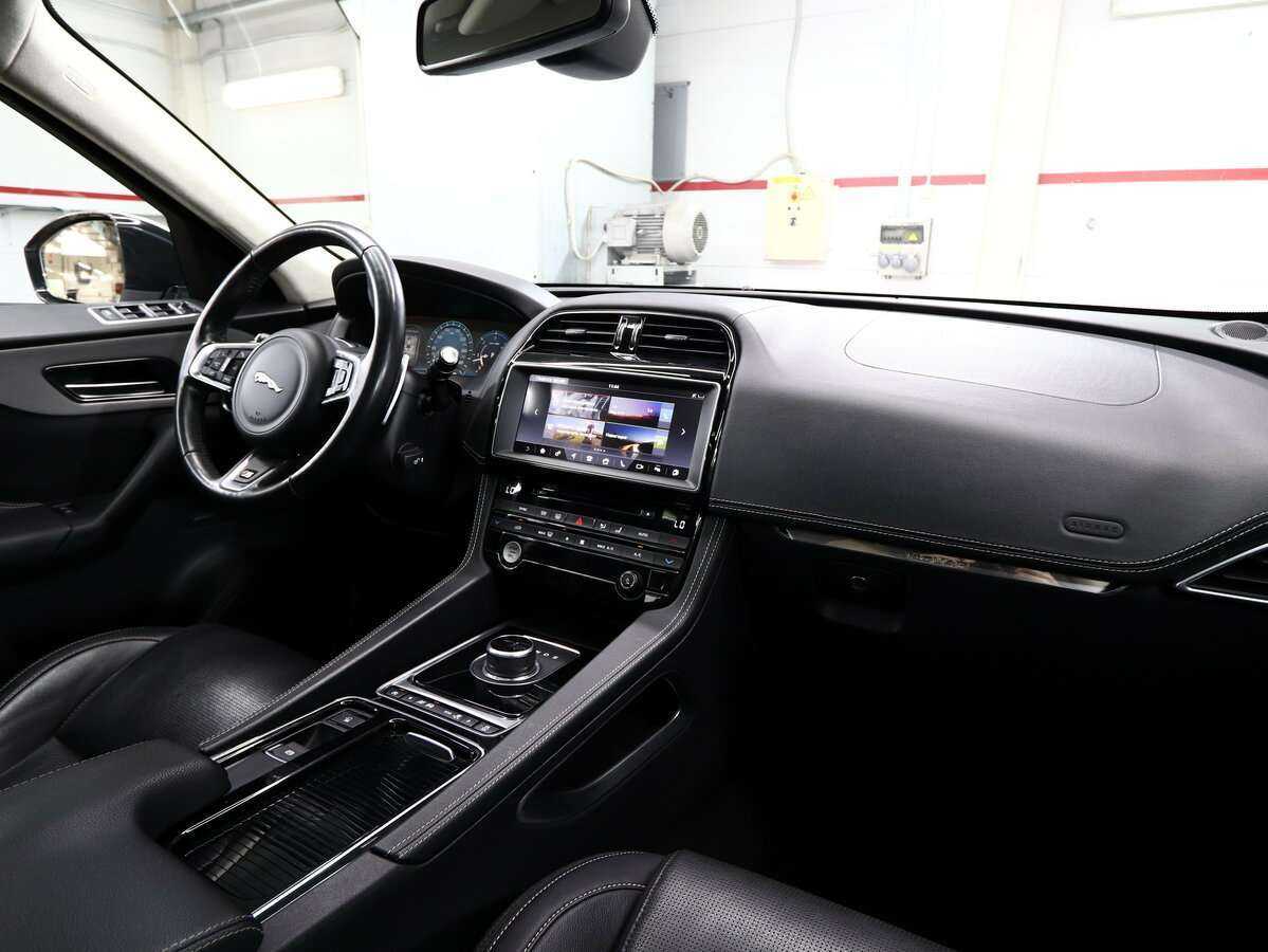 Jaguar F-Pace с пробегом — 2017 год. Фото: #15