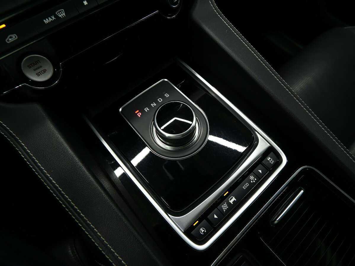 Jaguar F-Pace с пробегом — 2017 год. Фото: #20