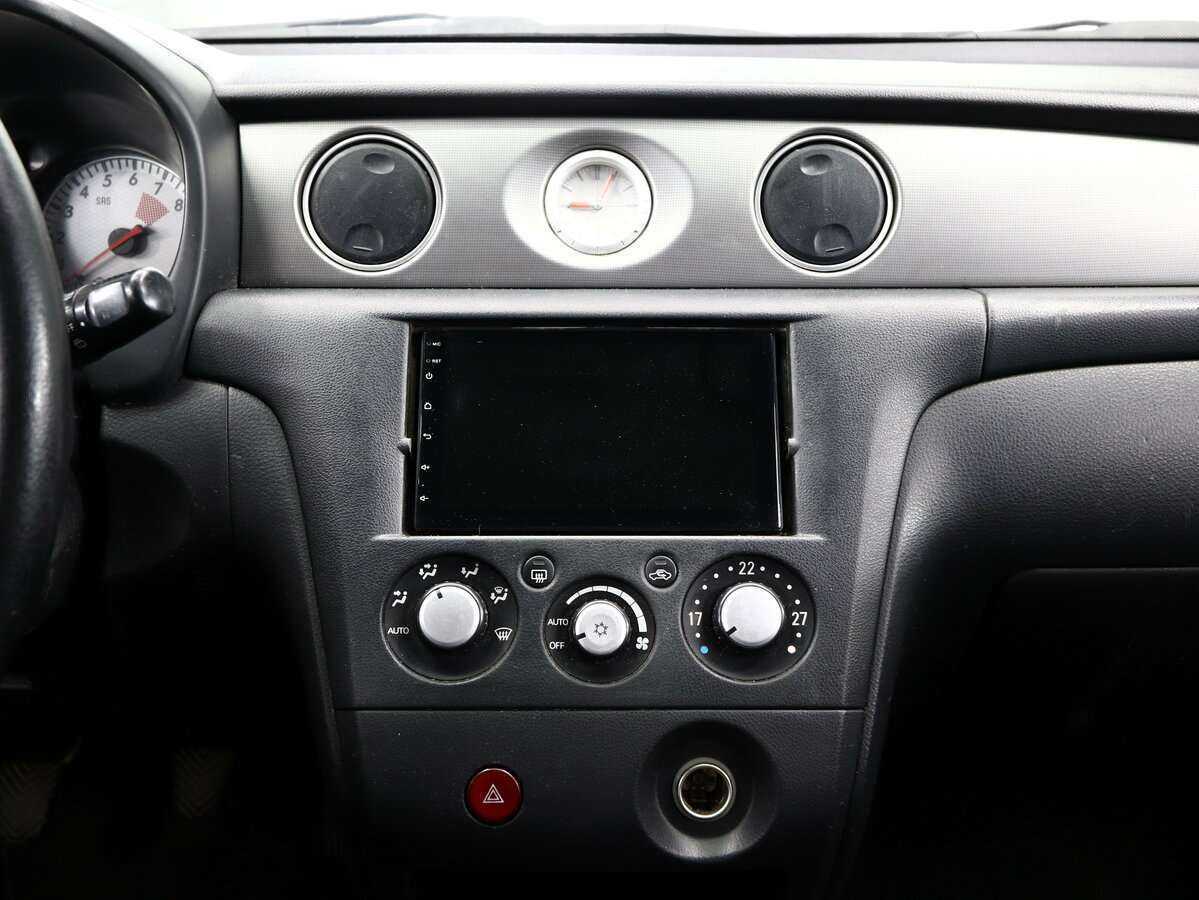 Mitsubishi Outlander с пробегом — 2005 год. Фото: #17