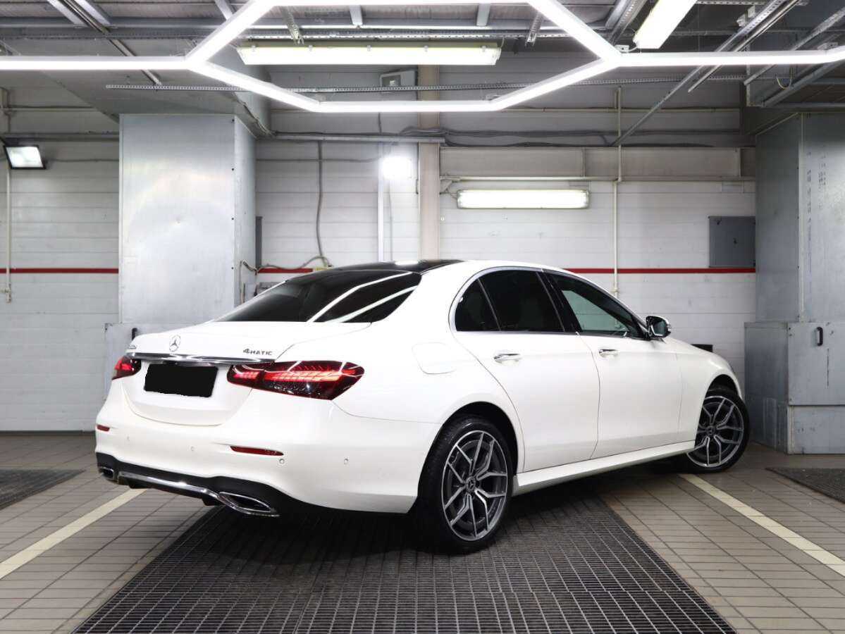 Mercedes-Benz E-Класс с пробегом — 2021 год. Фото: #1