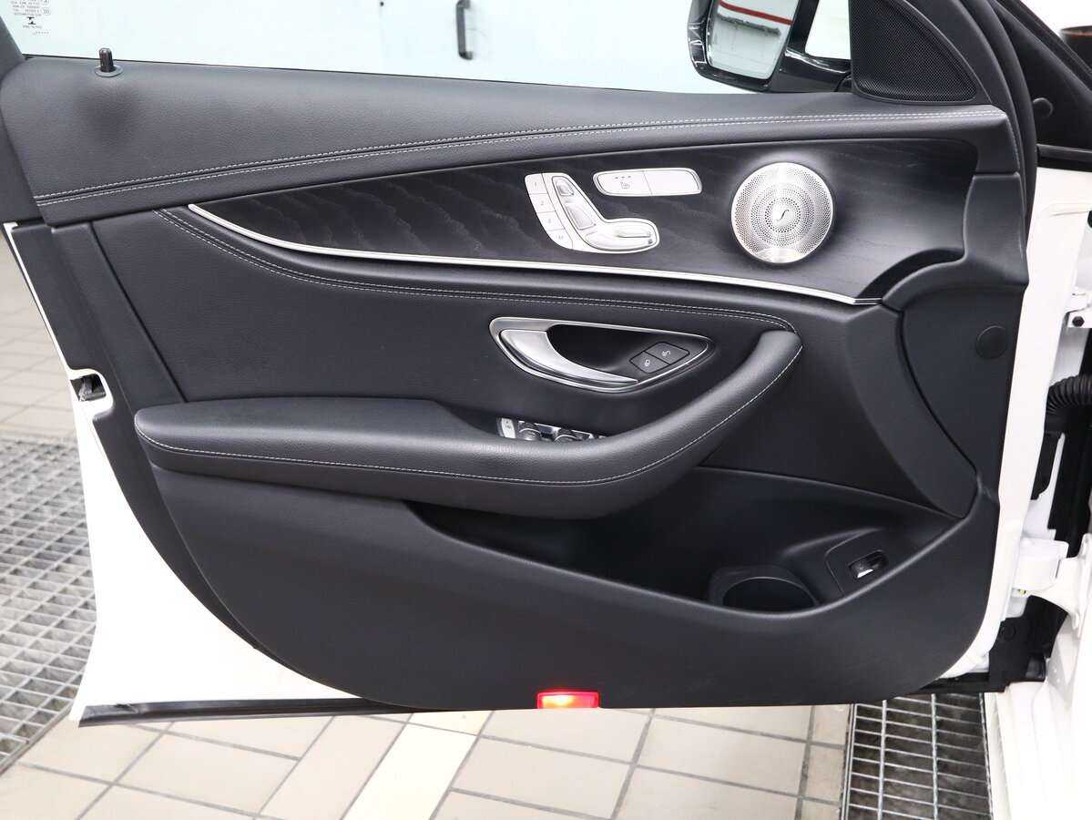 Mercedes-Benz E-Класс с пробегом — 2021 год. Фото: #5