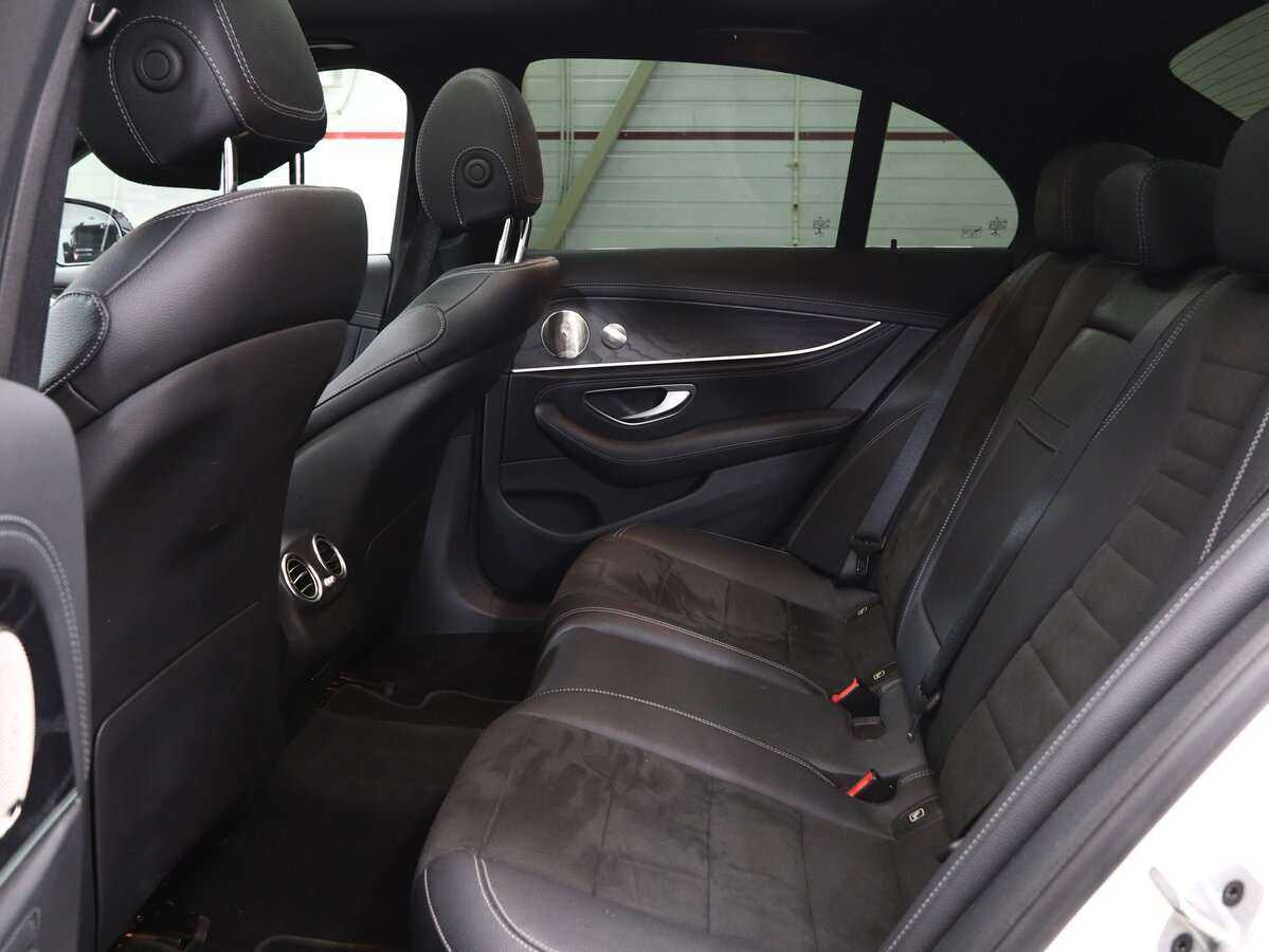 Mercedes-Benz E-Класс с пробегом — 2021 год. Фото: #9