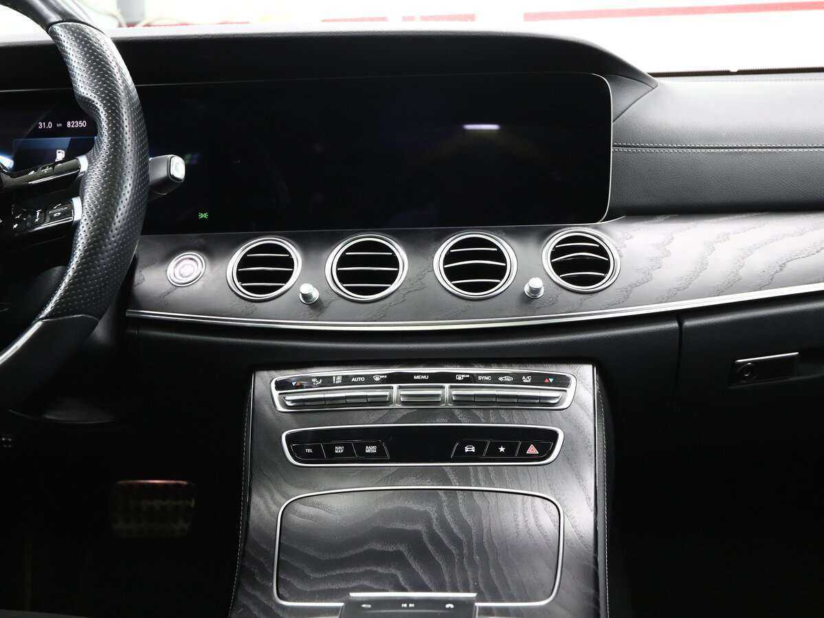 Mercedes-Benz E-Класс с пробегом — 2021 год. Фото: #19