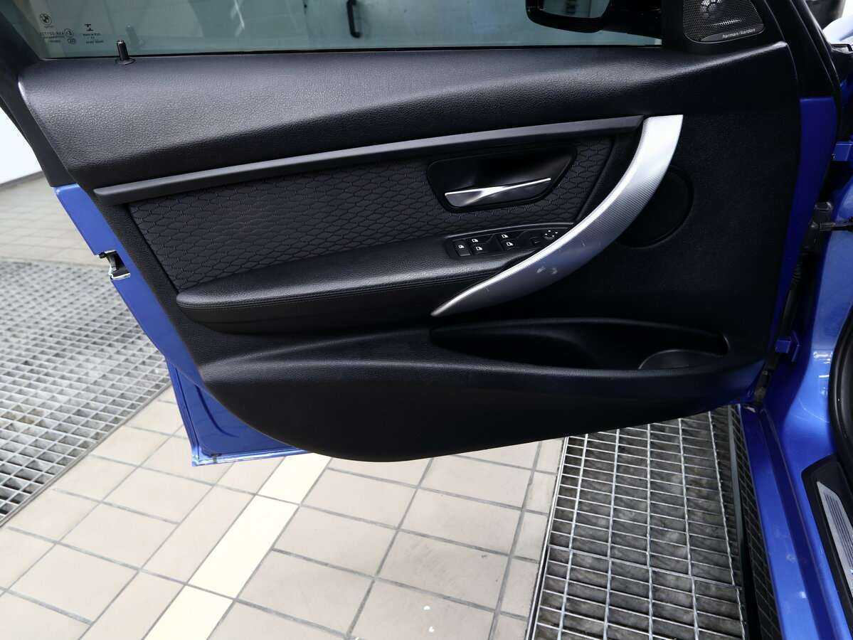 BMW 3 серии с пробегом — 2013 год. Фото: #14