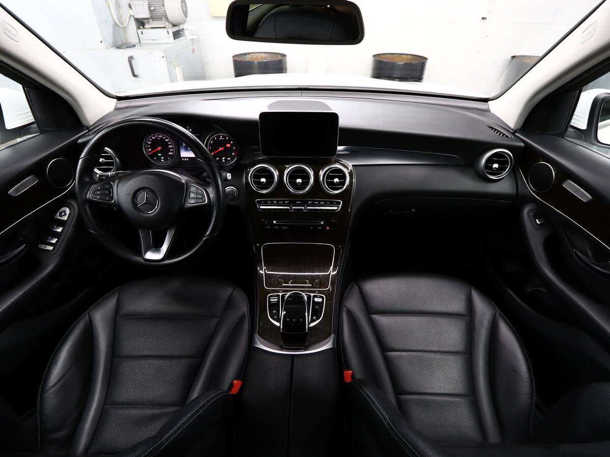 Mercedes-Benz GLC с пробегом — 2015 год. Фото: #9