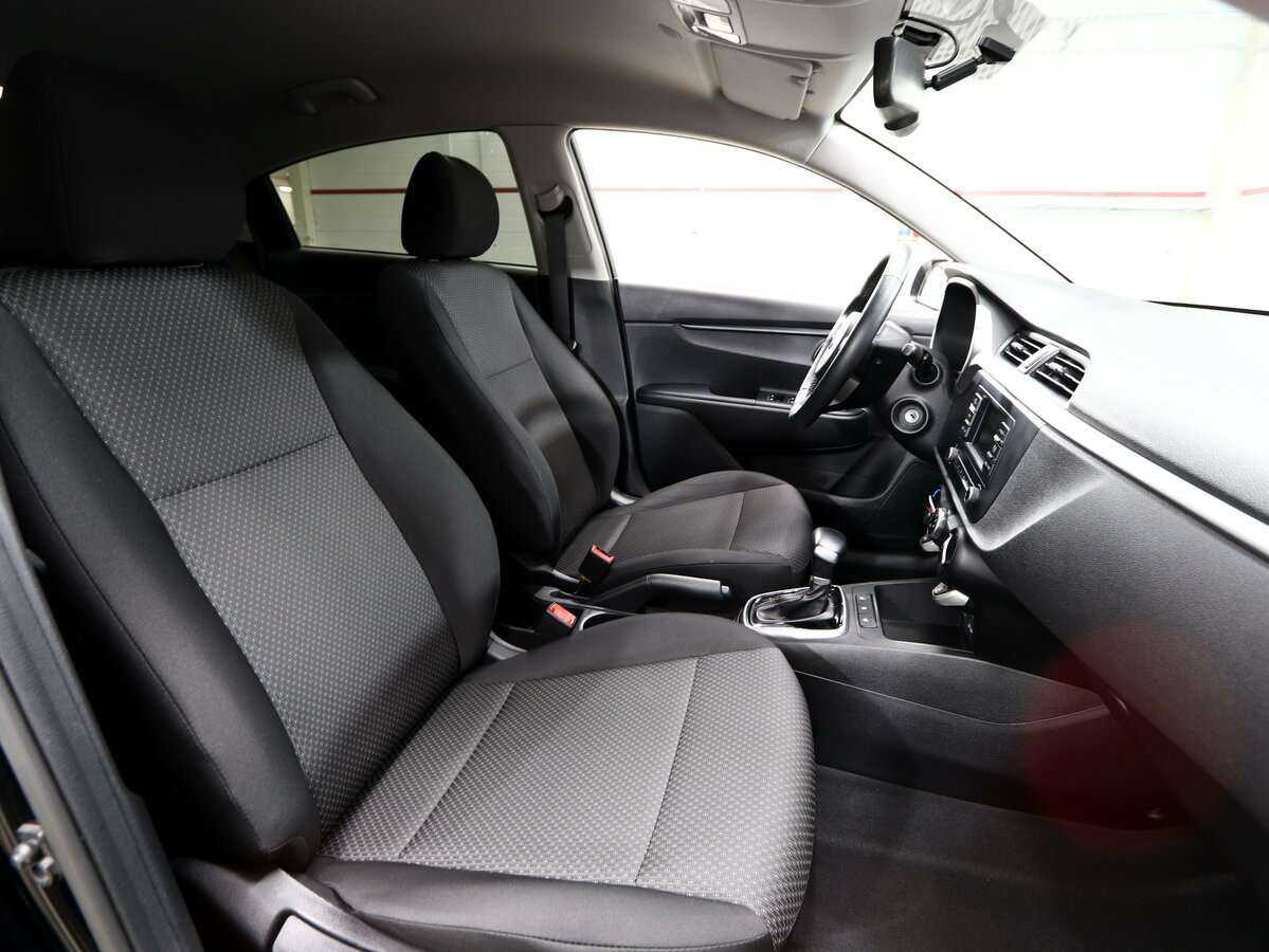 Kia Rio с пробегом — 2020 год. Фото: #8