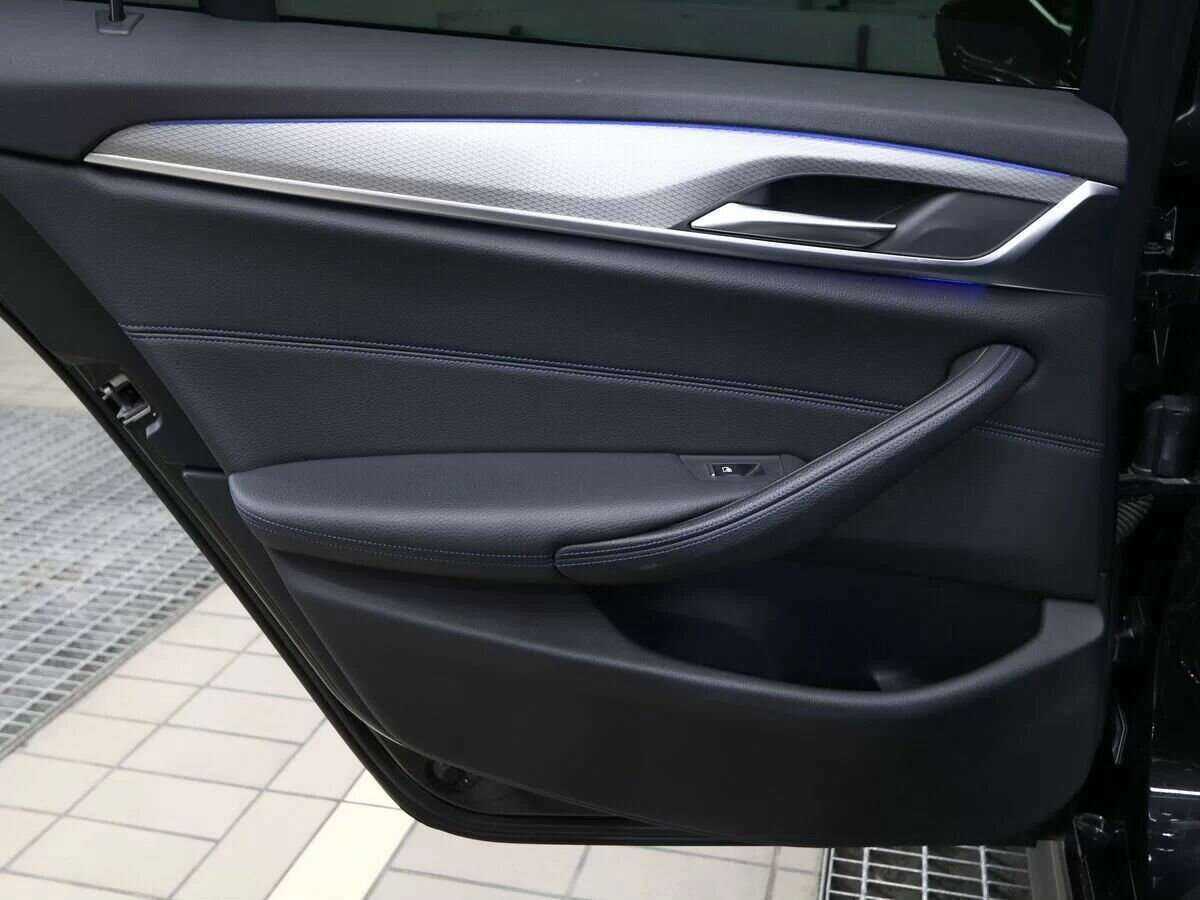 BMW 5 серии с пробегом — 2020 год. Фото: #13